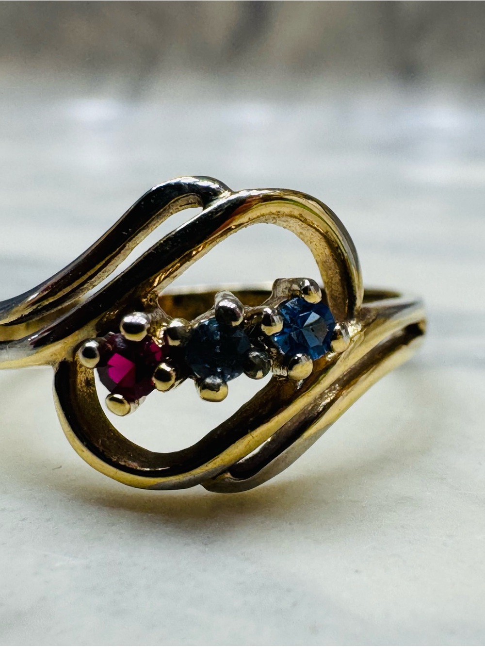 Gold Three-Stone Birthstone sample Ring with Red, Gray, and Blue Stones size 6 - Picture 3 of 14